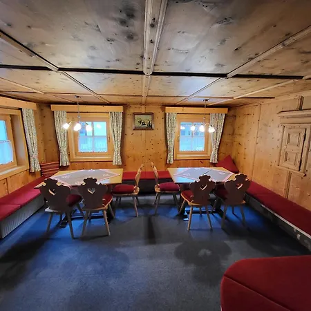 Farmerhouse By Northsouth Aparthments Hébergement de vacances *